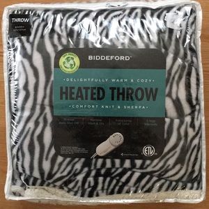 Zebra heated throw blanket
